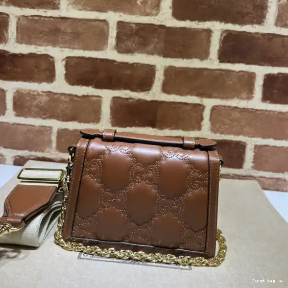 First bag ru GUCCI HANDLE BAG TOP SMALL GG MATELASSÉ 0625